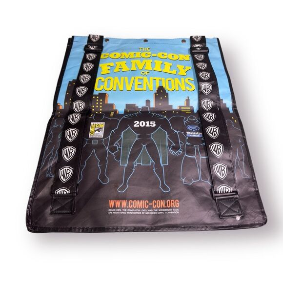 SDCC Comic-con 2015 WB The Flash Swag Bag Backpack New - Picture 2 of 3